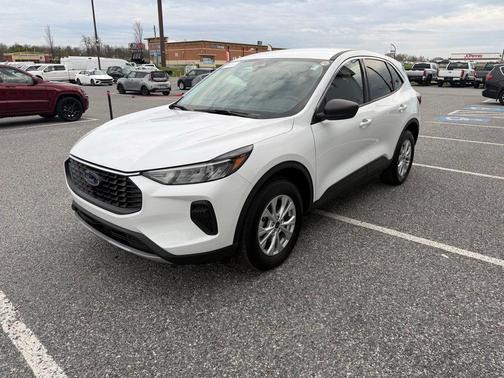Oxford White 2024 Ford Escape Active