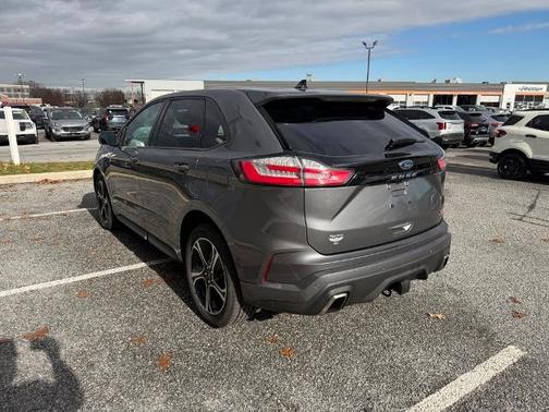 2023 Ford Edge ST