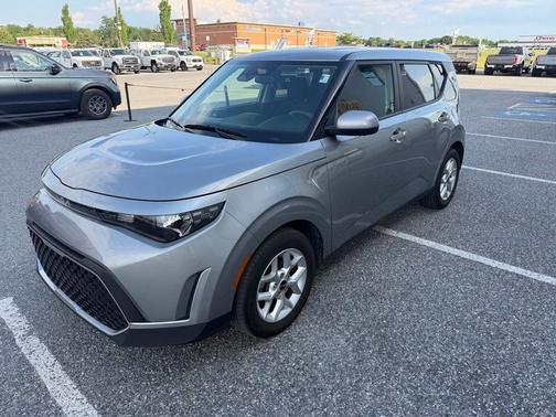 Steel Gray 2024 Kia Soul LX