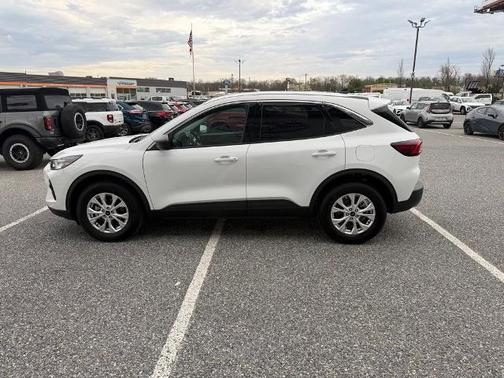OXFORD WHITE 2024 Ford Escape ACTIVE