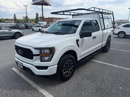 Oxford White 2023 Ford F-150 XL