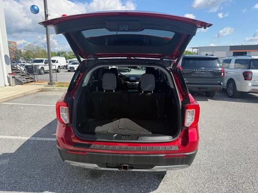 RAPID RED MET TINTED CC 2023 Ford Explorer XLT