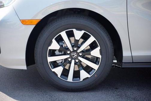 Silver 2027 Honda Odyssey EX-L