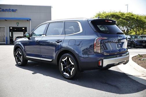 Midnight Black 2024 Kia Telluride EX