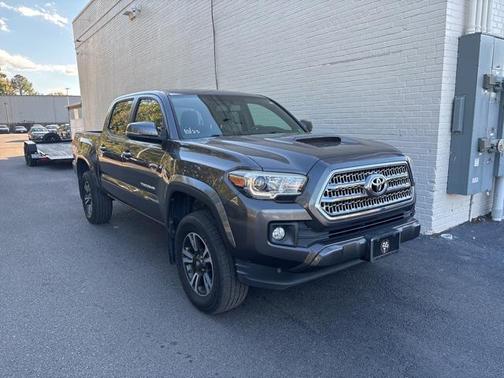 2017 Toyota Tacoma TRD Sport
