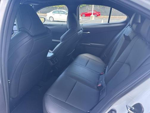 2024 Lexus UX 250h F Sport