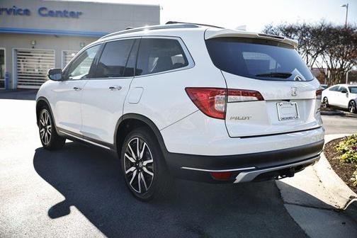 2019 Honda Pilot Touring 8-Passenger