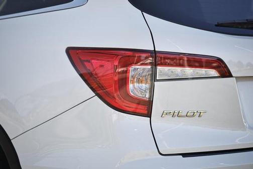 2019 Honda Pilot Touring 8-Passenger