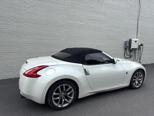 2011 Nissan 370Z Base