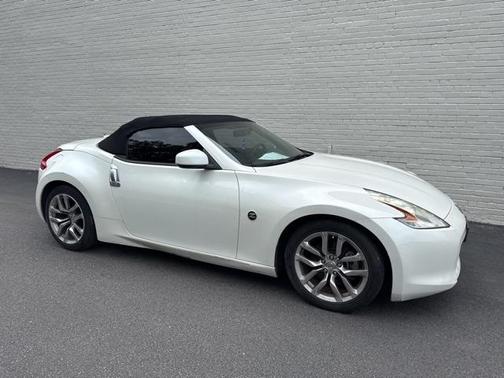 2011 Nissan 370Z Base