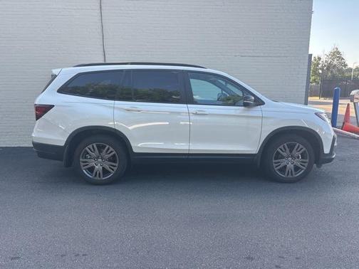 2022 Honda Pilot AWD Sport
