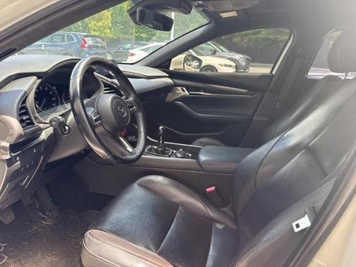 2019 Mazda Mazda3 FWD w/Premium Package