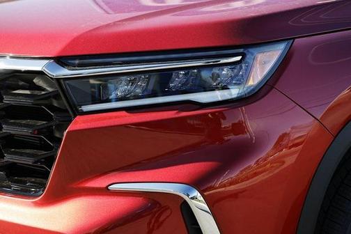 2025 Honda Pilot Touring 8-Passenger