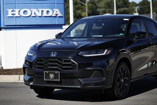 2025 Honda HR-V 2WD Sport