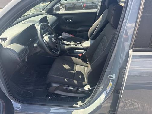 Urban Gray Pearl 2025 Honda HR-V