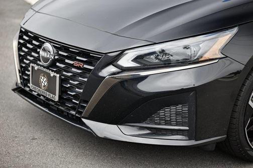 2023 Nissan Altima SR FWD