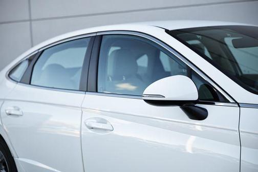 2023 Hyundai SONATA SE