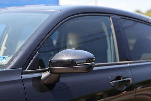 Crystal Black Pearl 2024 Honda HR-V EX-L