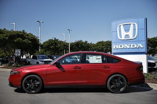 2025 Honda Accord Hybrid Base