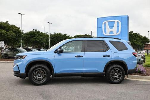 Sky 2023 Honda Pilot TrailSport