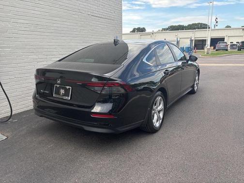 2024 Honda Accord LX 1.5T