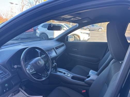 2021 Honda HR-V 2WD Sport
