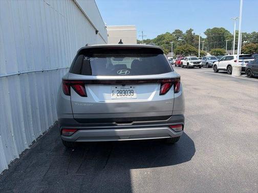 Shimmering Silver 2025 Hyundai TUCSON SEL