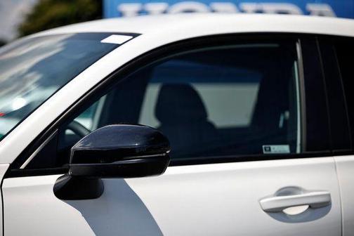 Platinum White 2027 Honda HR-V Sport