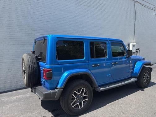 2024 Jeep Wrangler 4-Door Sahara 4x4