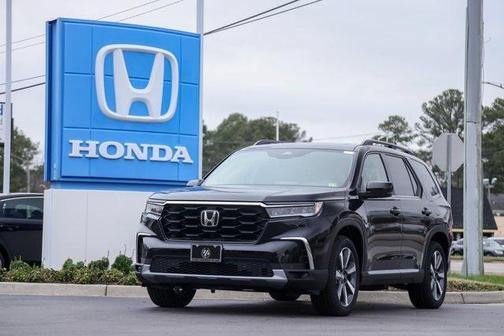 2025 Honda Pilot Touring 8-Passenger