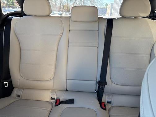 2023 Mercedes-Benz GLC 300 4MATIC