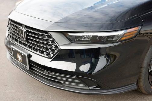 Crystal Black Pearl 2025 Honda Accord