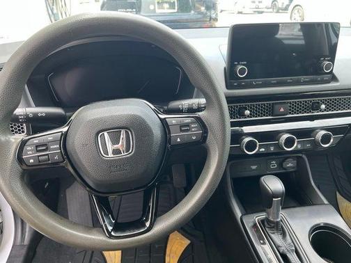 Platinum White 2022 Honda Civic LX