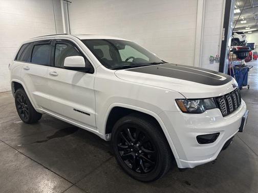 2019 Jeep Grand Cherokee Altitude