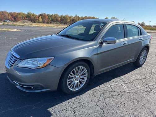 2013 Chrysler 200 Limited