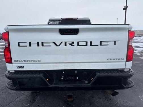 2022 Chevrolet Silverado 2500 Custom