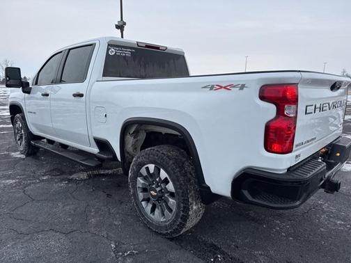 2022 Chevrolet Silverado 2500 Custom