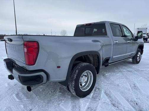 2025 Chevrolet Silverado 3500 High Country