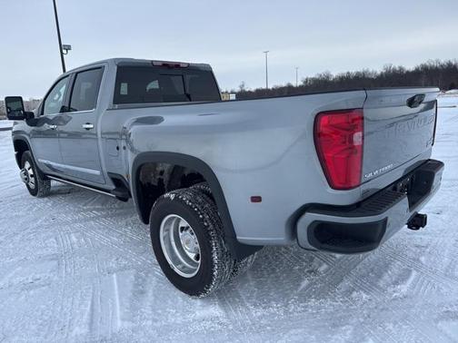 2025 Chevrolet Silverado 3500 High Country