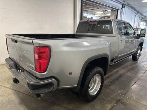 2025 Chevrolet Silverado 3500 High Country