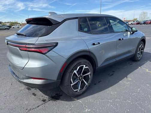 2025 Chevrolet Equinox EV LT