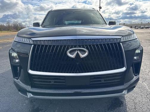 2025 INFINITI QX80 SENSORY AWD