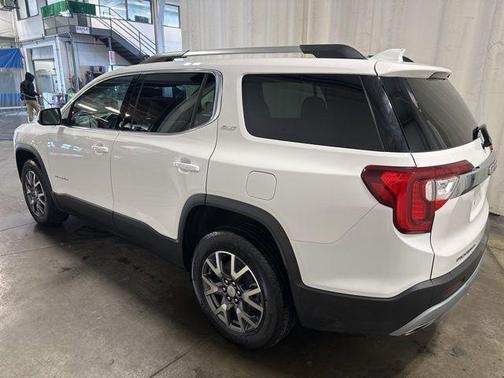 Summit White 2023 GMC Acadia FWD SLT