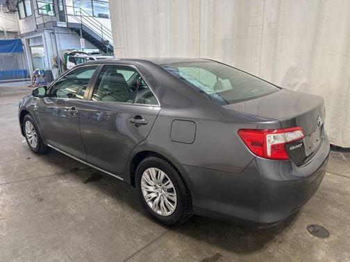 2013 Toyota Camry Hybrid LE
