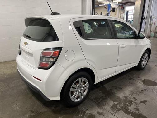 2017 Chevrolet Sonic LT