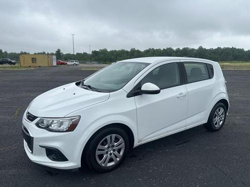 2017 Chevrolet Sonic LT