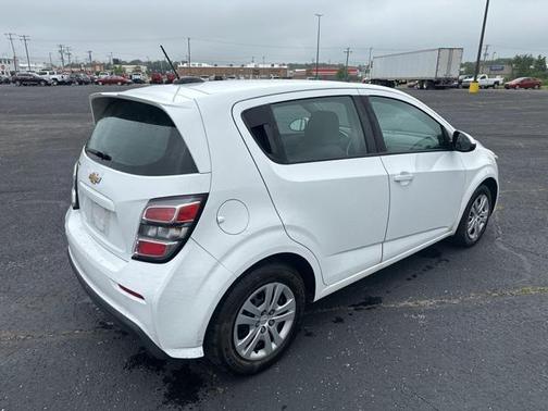 2017 Chevrolet Sonic LT