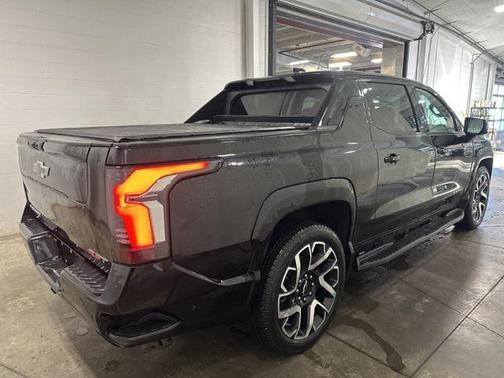 2024 Chevrolet Silverado EV RST