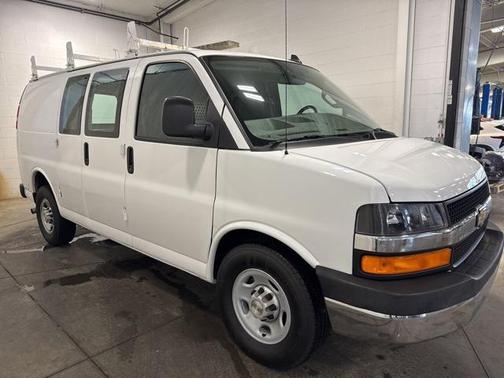 2022 Chevrolet Express 2500 RWD 2500 Regular Wheelbase WT