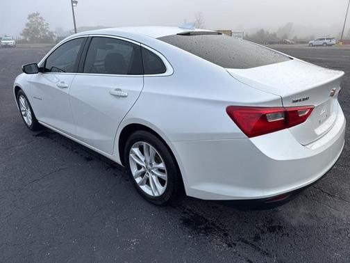 2017 Chevrolet Malibu 1LT